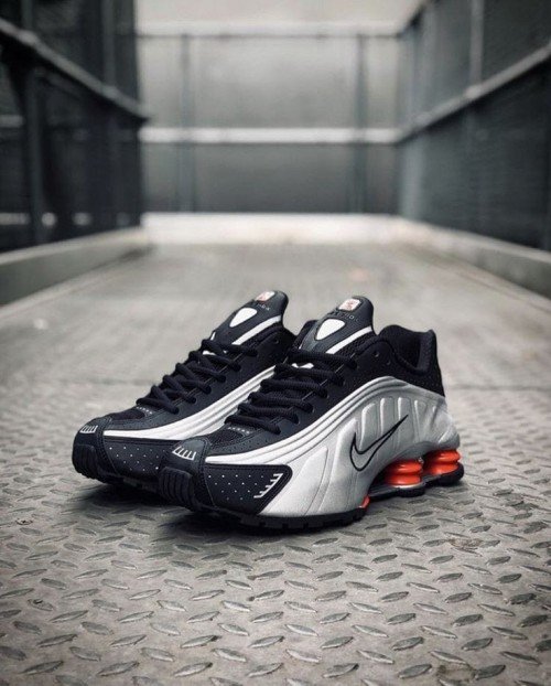 Nike Shox R4 Black Metallic Silver (Master Quality)