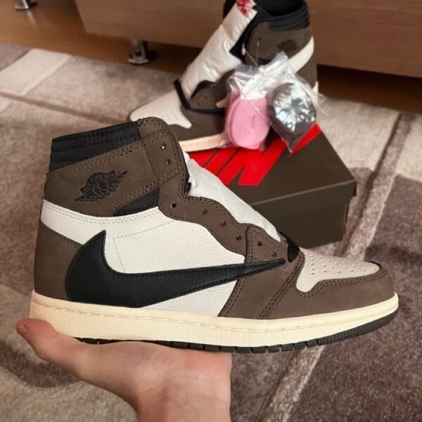Nike Air Jordan Retro 1 High Travis Scott (UA Quality)