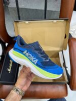 HOKA MACH 6