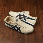 ONITSUKA TIGER SLIPONS