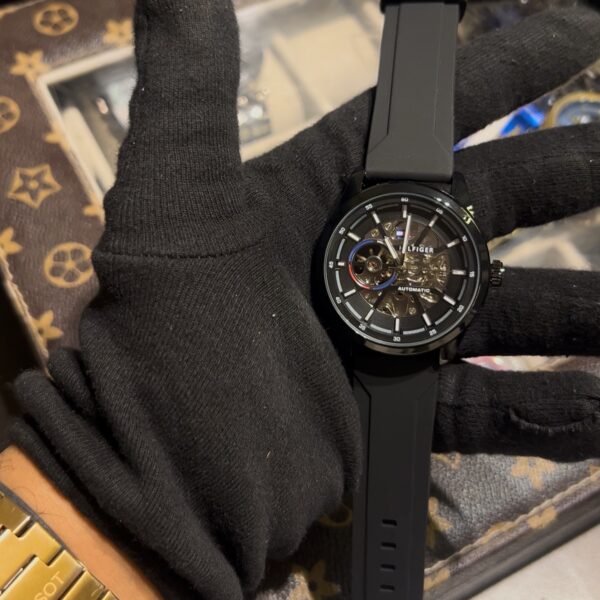 Tommy Hilfiger silicone strap