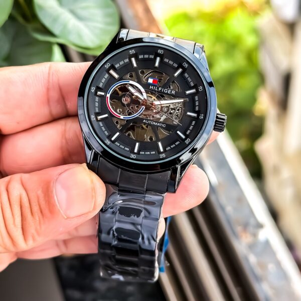 Tommy hilfiger black