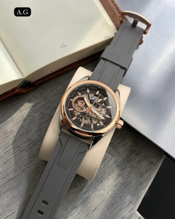 Tommy silicone strap