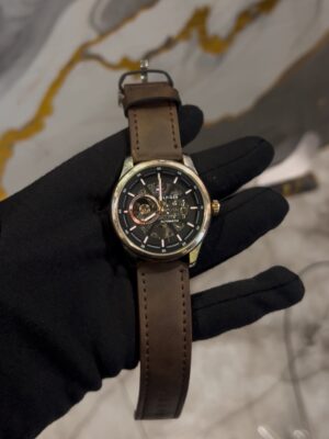 Tommy hilfiger leather strap