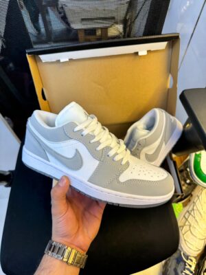 Jordan low wolf grey