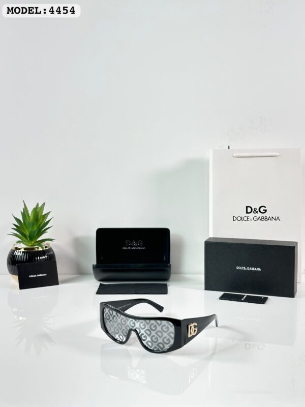 D&G