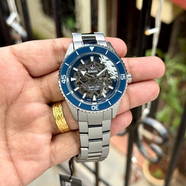 Rado captain cook