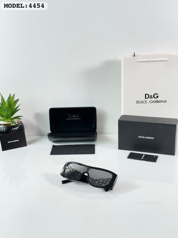 D&G