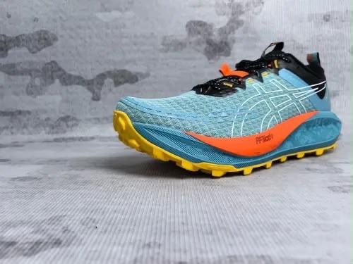 Asics trabuco max