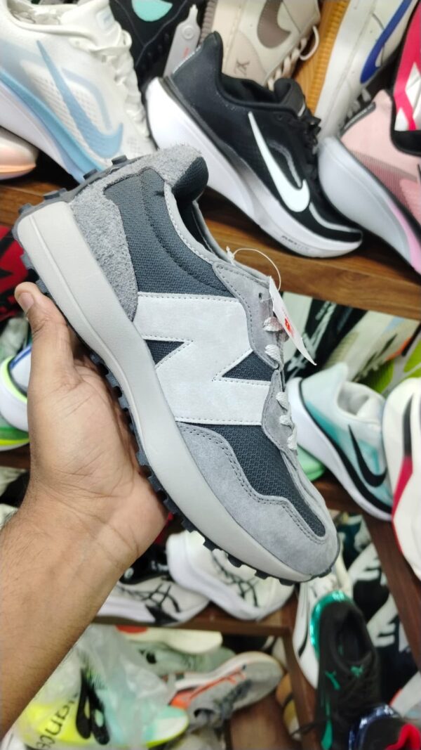 New balance 327