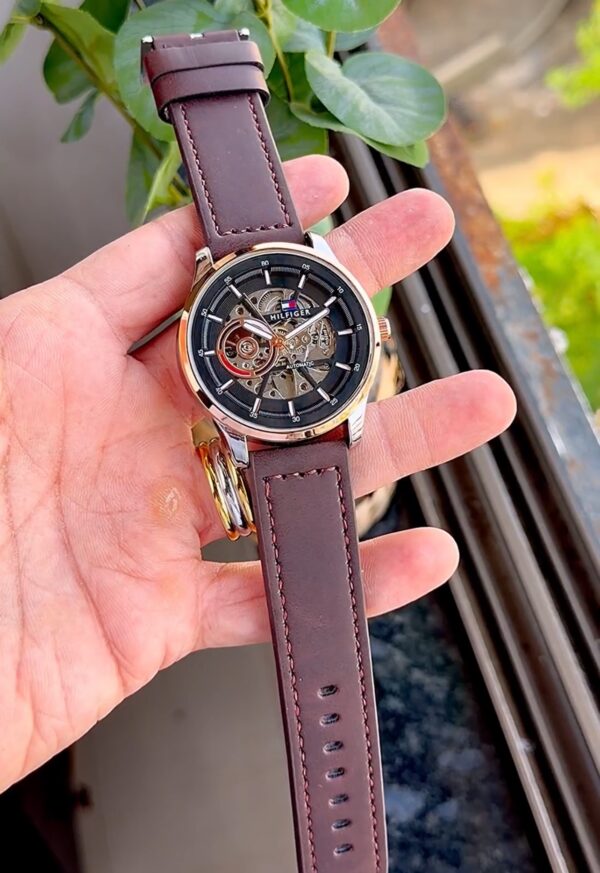 Tommy Hilfiger leather strap
