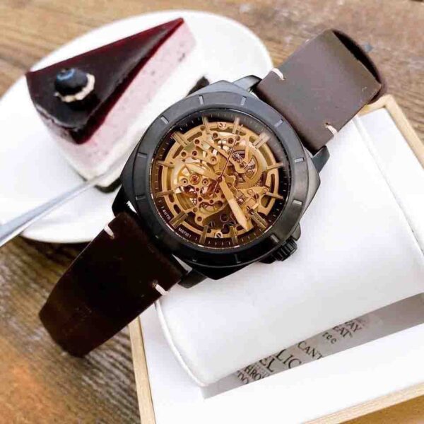 Fossil everett