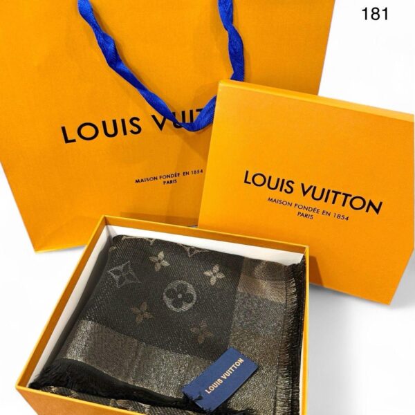 Louis vuitton so shine monogram shawl