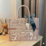 Christian dior tote bag