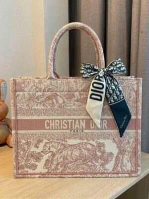 Christian dior tote bag