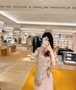 Louis vuitton so shine monogram shawl