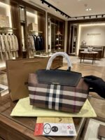 Burberry medium catherine bag