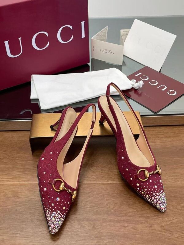 Gucci pumps