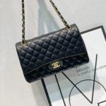 Chanel Jumbo shoulder Bag